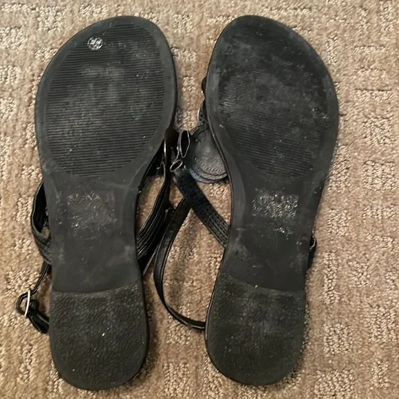 Sandals - Picture 5 of 10